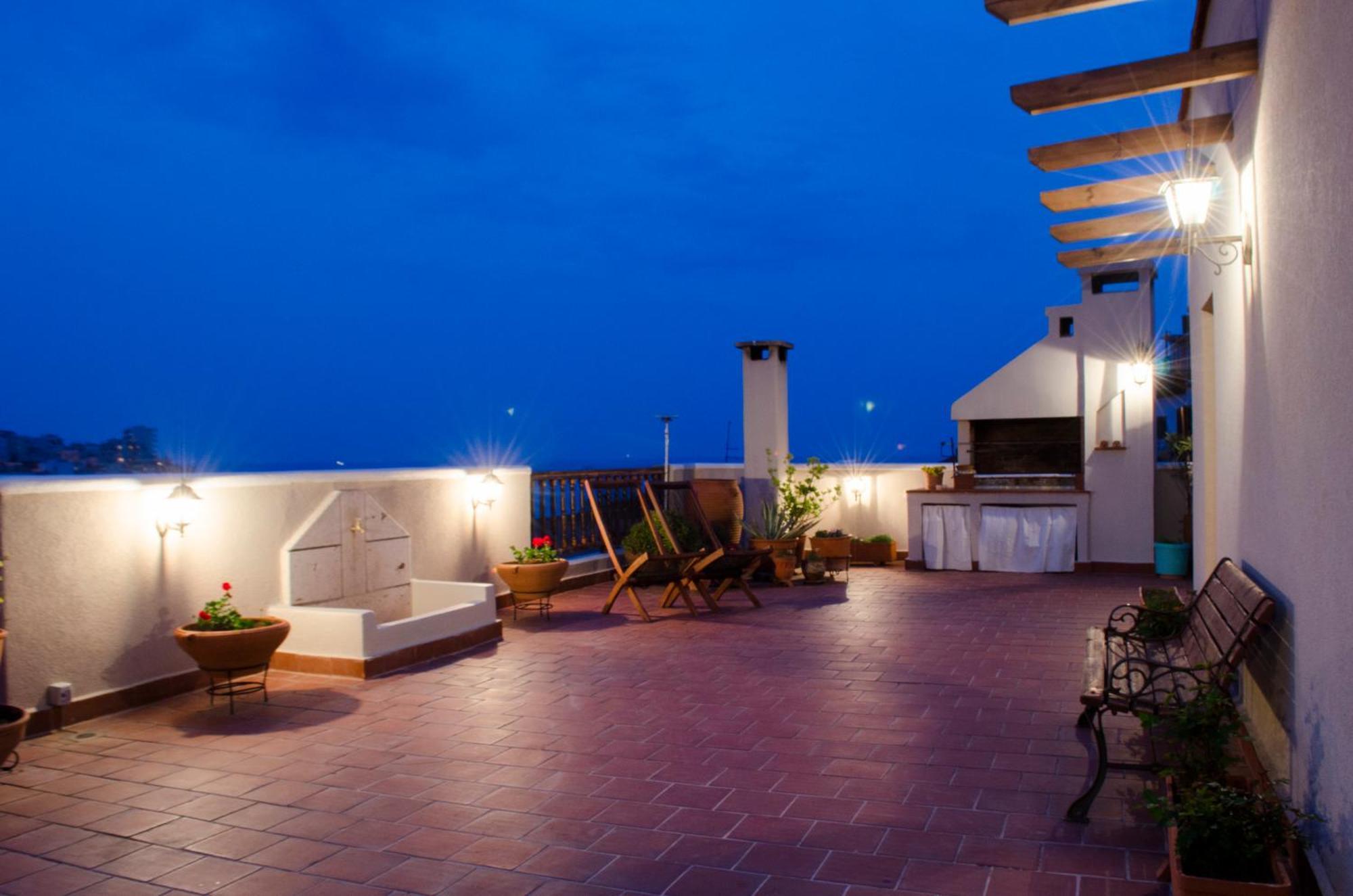 Old-Town Roof-Garden Suite Kavala Buitenkant foto